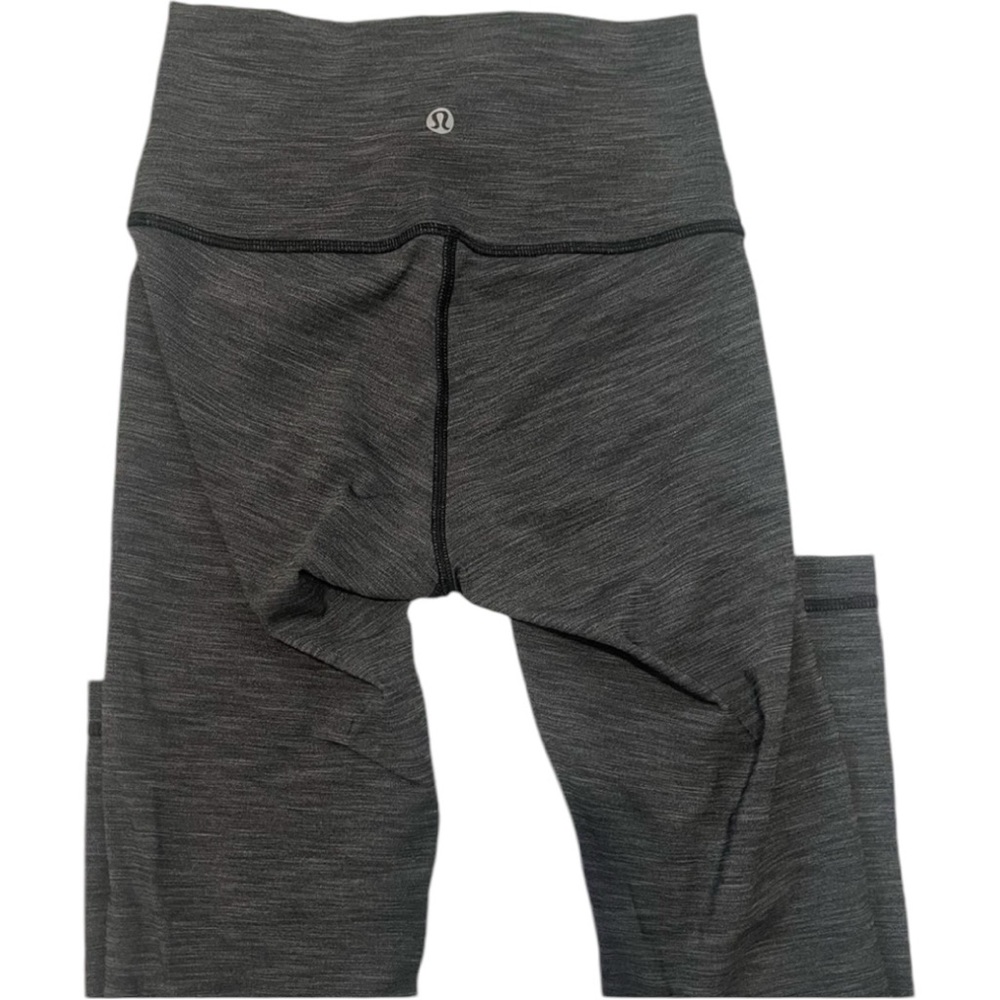 Lululemon 7/8 25” leggings in heathered Charcoal grey, size 4